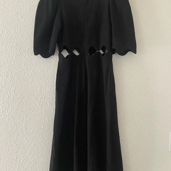 Sea New York NWT Leona Short Sleeve Cut Out Scalloped Midi Dress in Black Size 2 - Picture 5 of 5